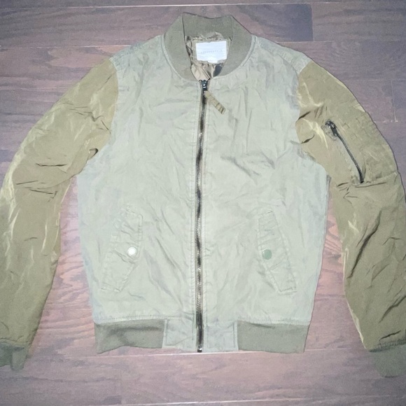 Aeropostale Other - Aeropostale Green Bomber Jacket with Ribbed Cuffs